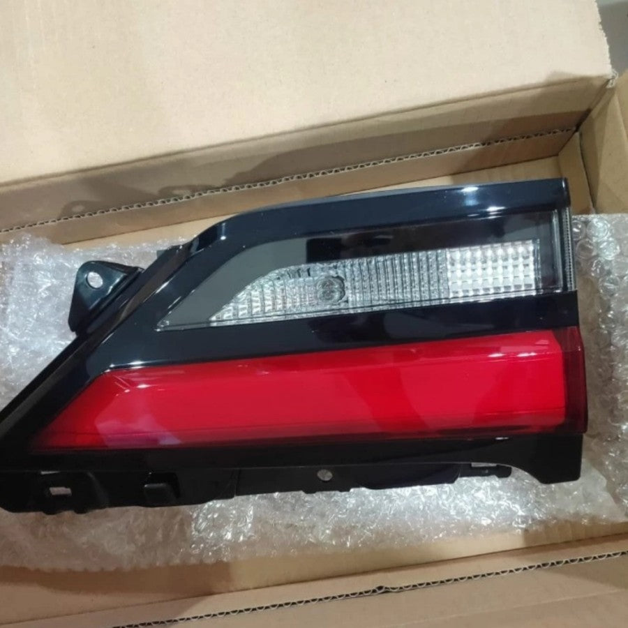 STOP LAMP BAGASI ZENIX ORI TOYOTA