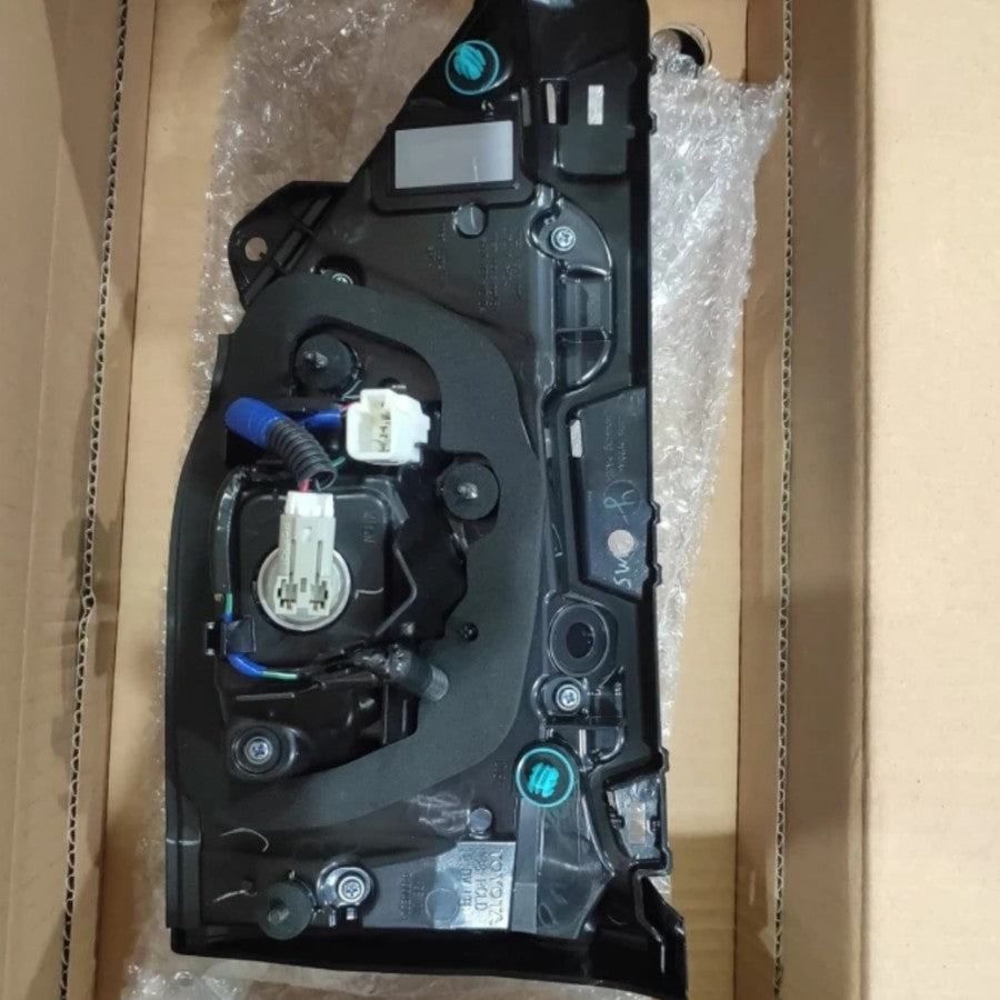 STOP LAMP BAGASI ZENIX ORI TOYOTA