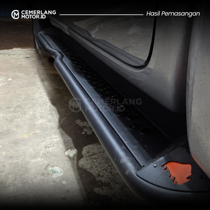 FOOT STEP RHINO OFFROAD FOR HILUX REVO (2016 - ON)